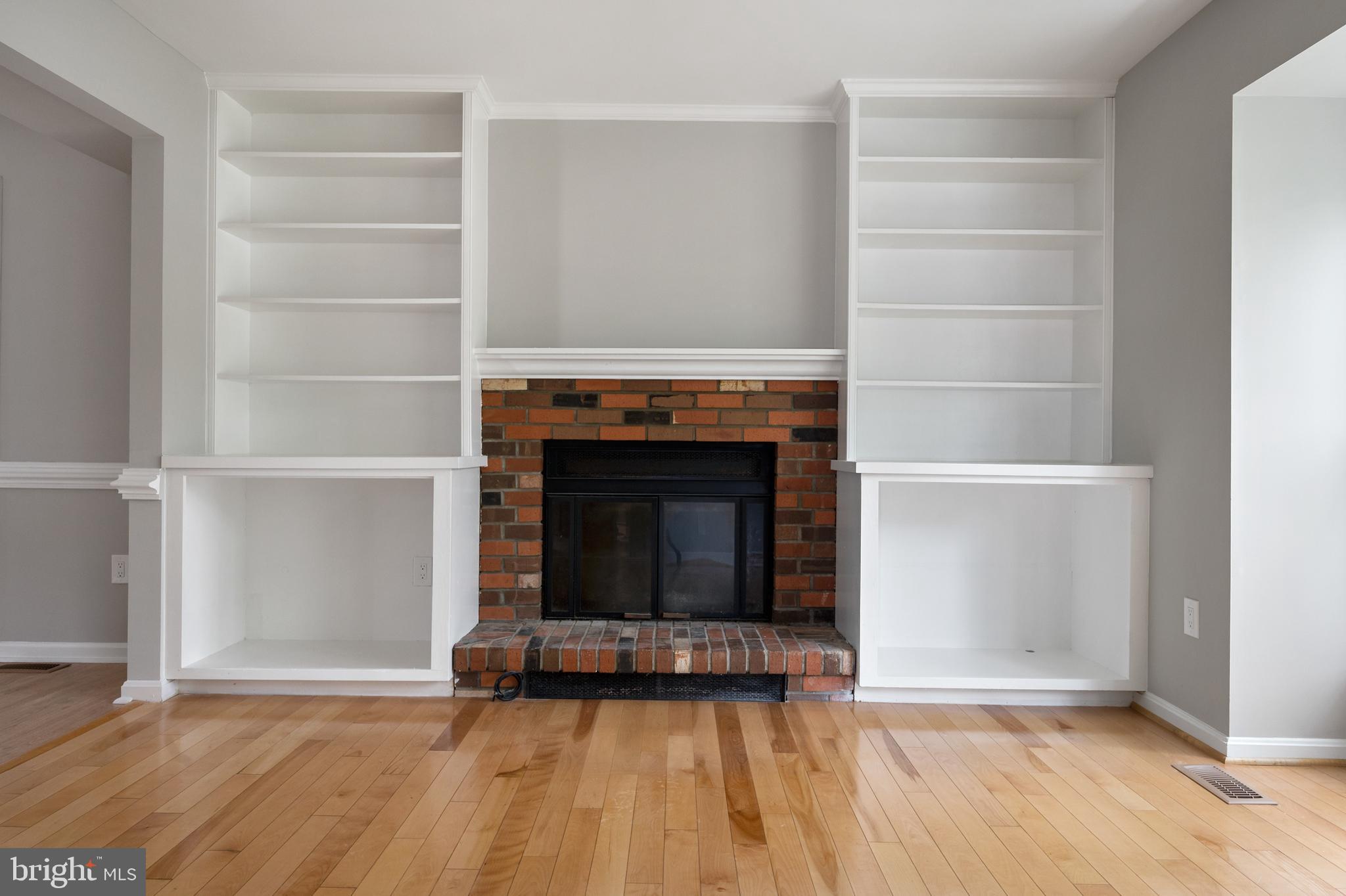 4333 Cub Run Road Chantilly, VA 20151 - Photo 22 of 44 FAMILY ROOM 4