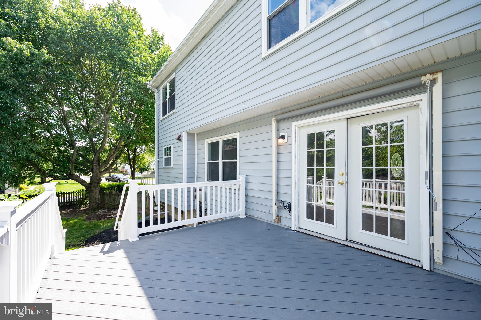 4333 Cub Run Road Chantilly, VA 20151 - Photo 24 of 44 DECK 2