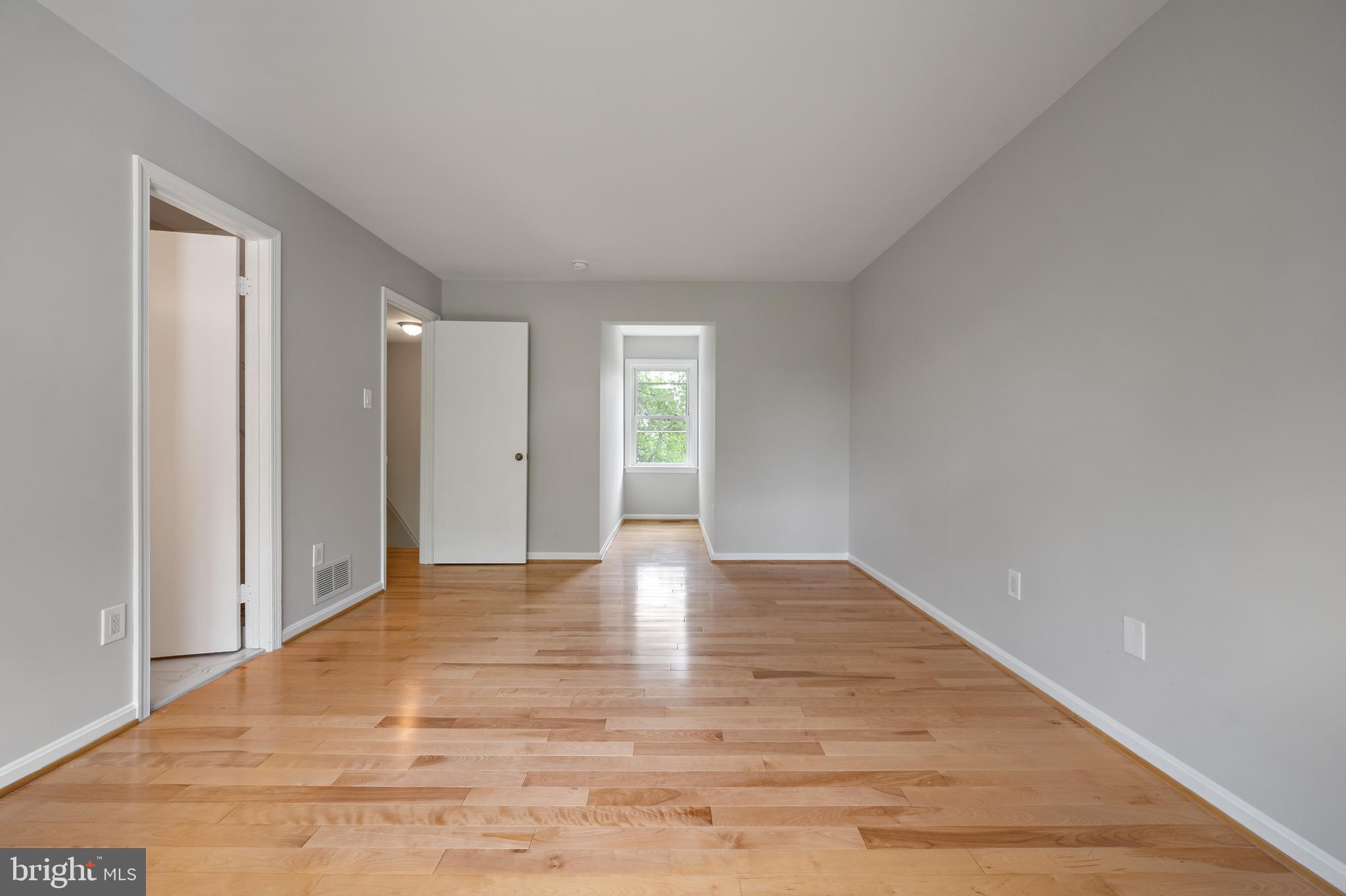 4333 Cub Run Road Chantilly, VA 20151 - Photo 30 of 44 PRIMARY BEDROOM 3