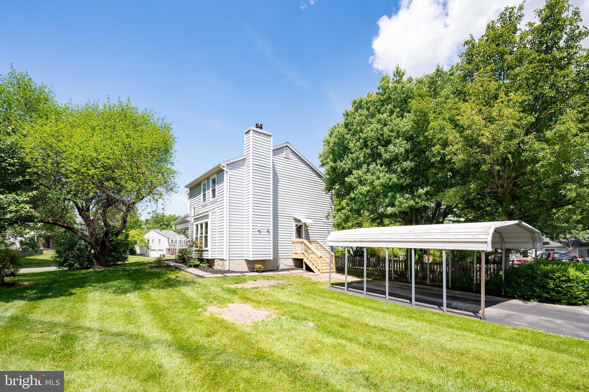 4333 Cub Run Road Chantilly, VA 20151 - Photo 4 of 44 EXTERIOR SIDE