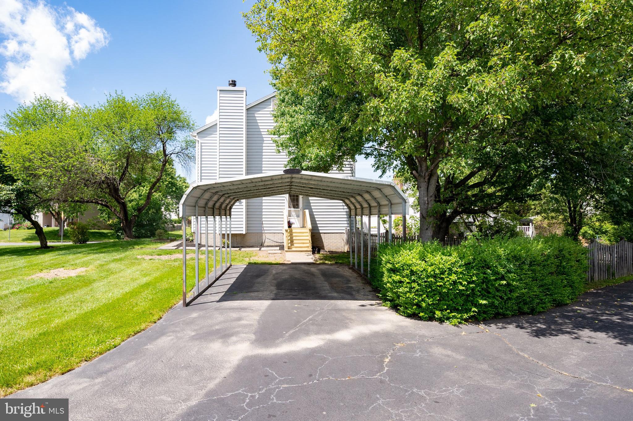 4333 Cub Run Road Chantilly, VA 20151 - Photo 5 of 44 CAR PORT