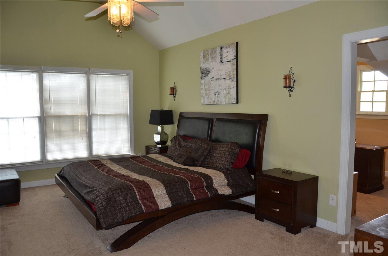8605 Bluff Pointe Court Raleigh, NC 27615 - Photo 14 of 25 Gallery Image 14