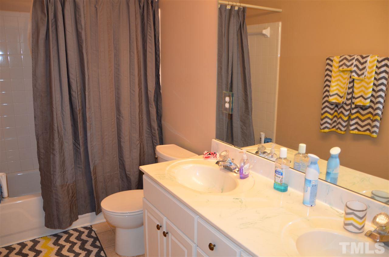 8605 Bluff Pointe Court Raleigh, NC 27615 - Photo 22 of 25 Gallery Image 22