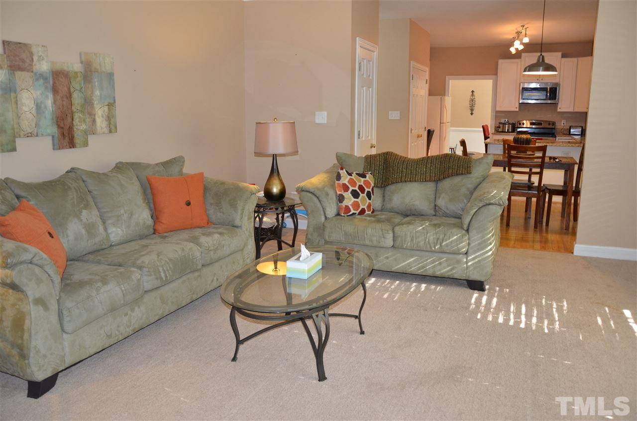 8605 Bluff Pointe Court Raleigh, NC 27615 - Photo 9 of 25 Gallery Image 9