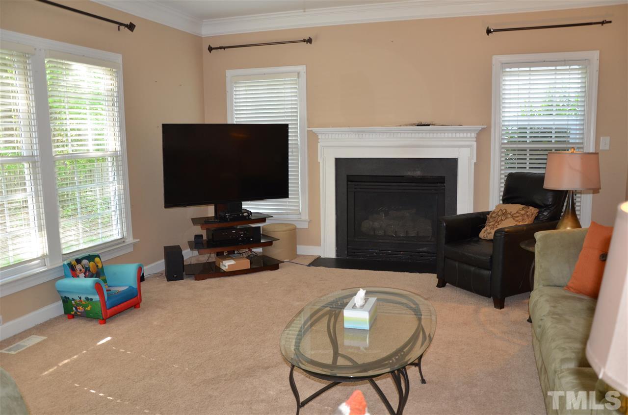 8605 Bluff Pointe Court Raleigh, NC 27615 - Photo 10 of 25 Gallery Image 10