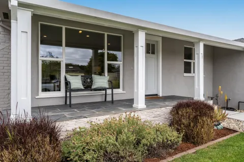 $1,898,000 | 409 Poinsettia Avenue, San Mateo, CA 94403