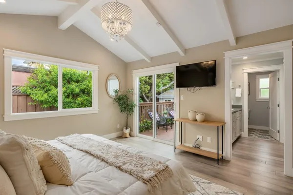 $1,898,000 | 409 Poinsettia Avenue, San Mateo, CA 94403