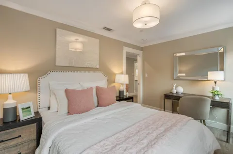 $1,898,000 | 409 Poinsettia Avenue, San Mateo, CA 94403