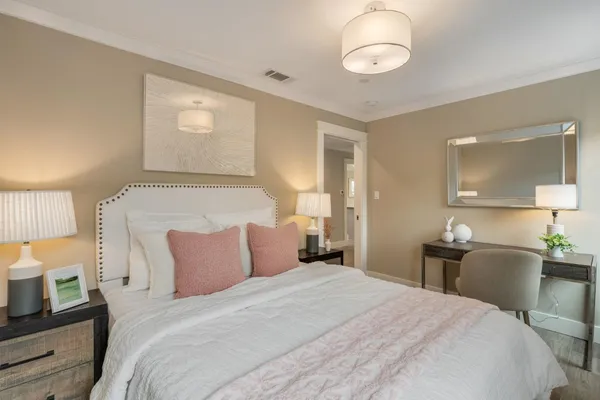 $1,898,000 | 409 Poinsettia Avenue, San Mateo, CA 94403
