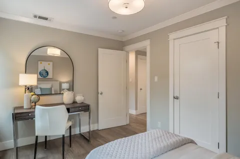 $1,898,000 | 409 Poinsettia Avenue, San Mateo, CA 94403