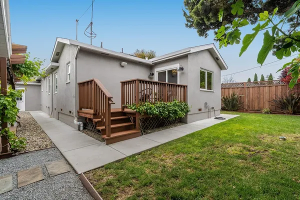 $1,898,000 | 409 Poinsettia Avenue, San Mateo, CA 94403