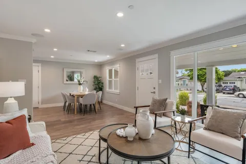 $1,898,000 | 409 Poinsettia Avenue, San Mateo, CA 94403