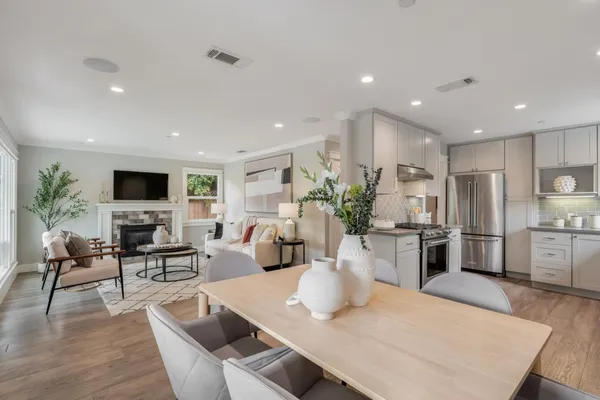 $1,898,000 | 409 Poinsettia Avenue, San Mateo, CA 94403