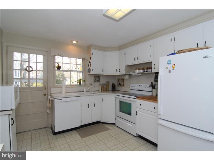104 Kershaw Road Wallingford, PA 19086 - Photo 13 of 25 Kitchen