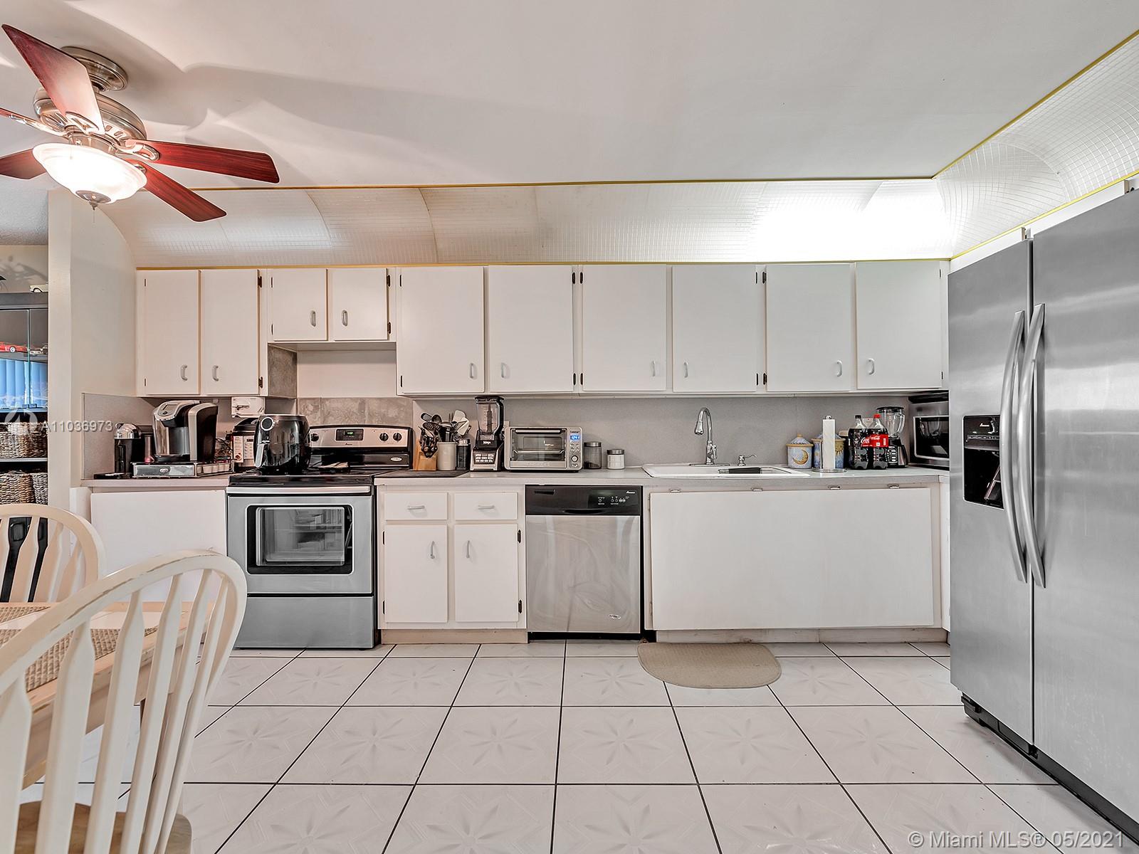 513 Racquet Club Road Weston, FL 33326 - Photo 16 of 37