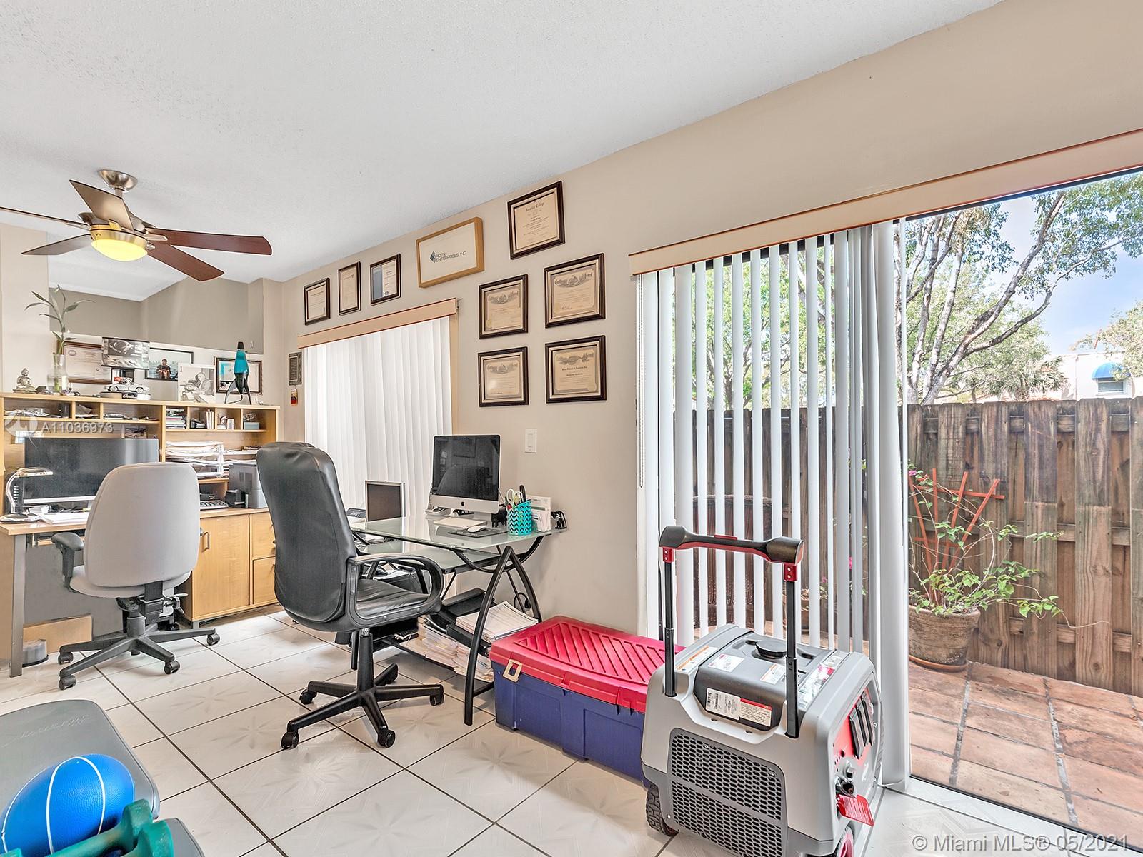 513 Racquet Club Road Weston, FL 33326 - Photo 18 of 37