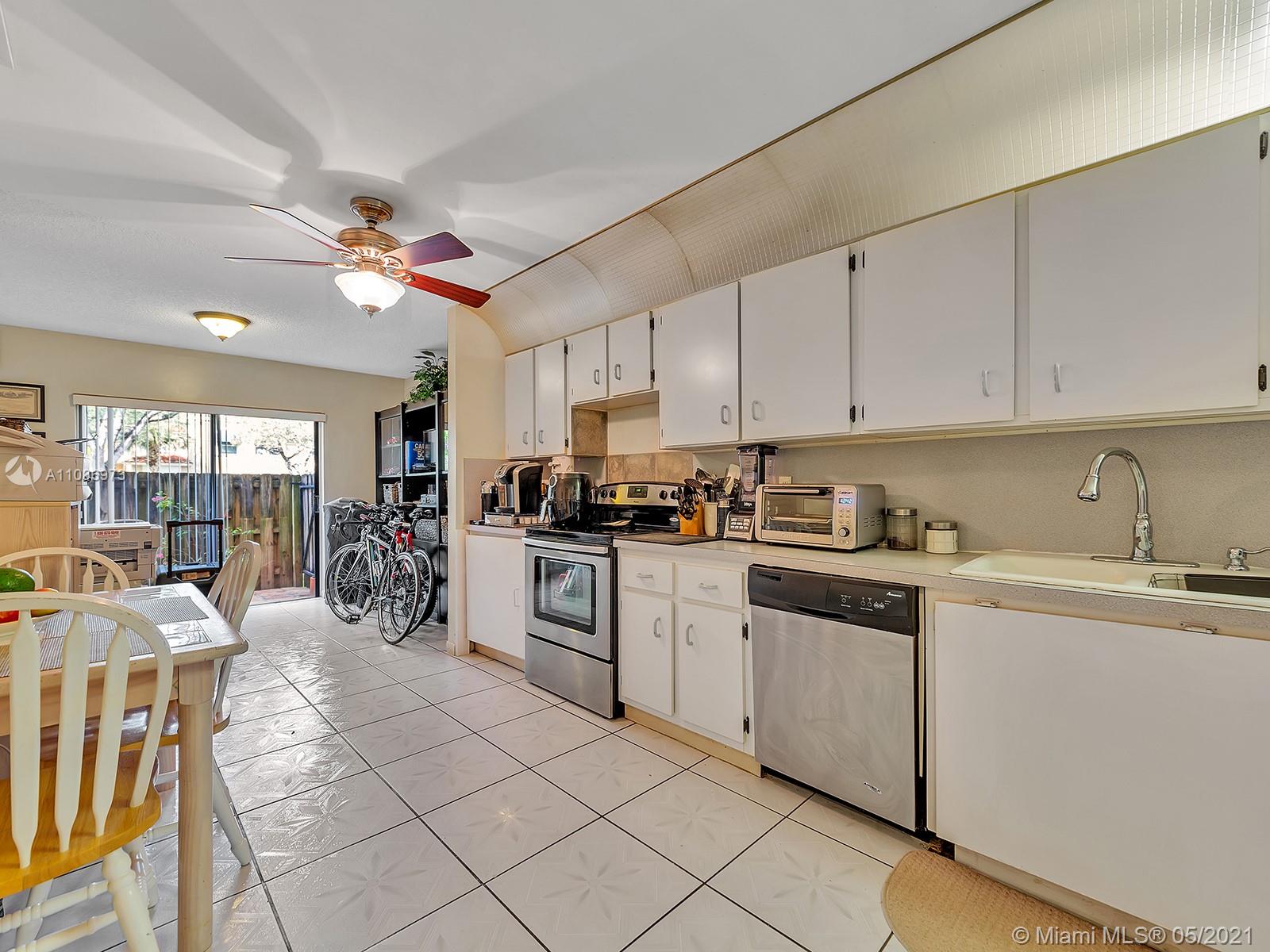 513 Racquet Club Road Weston, FL 33326 - Photo 24 of 37