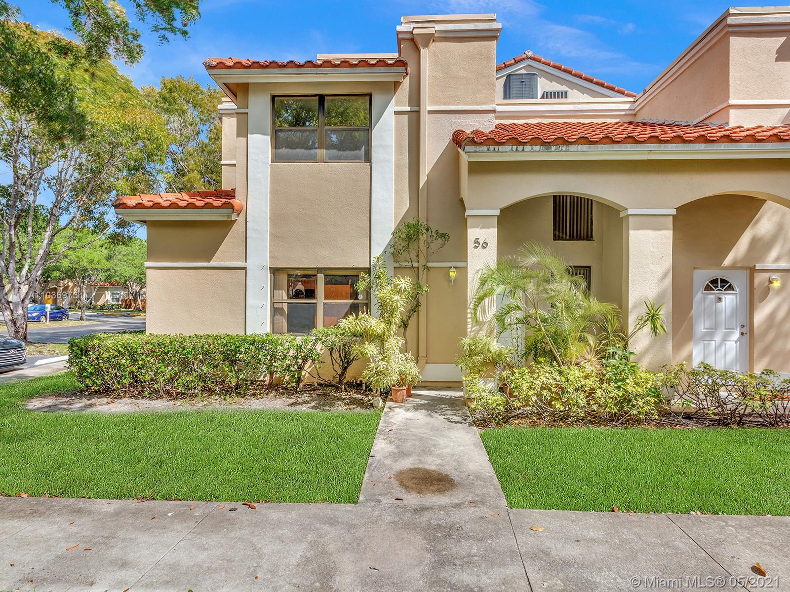 513 Racquet Club Road Weston, FL 33326 - Photo 4 of 37