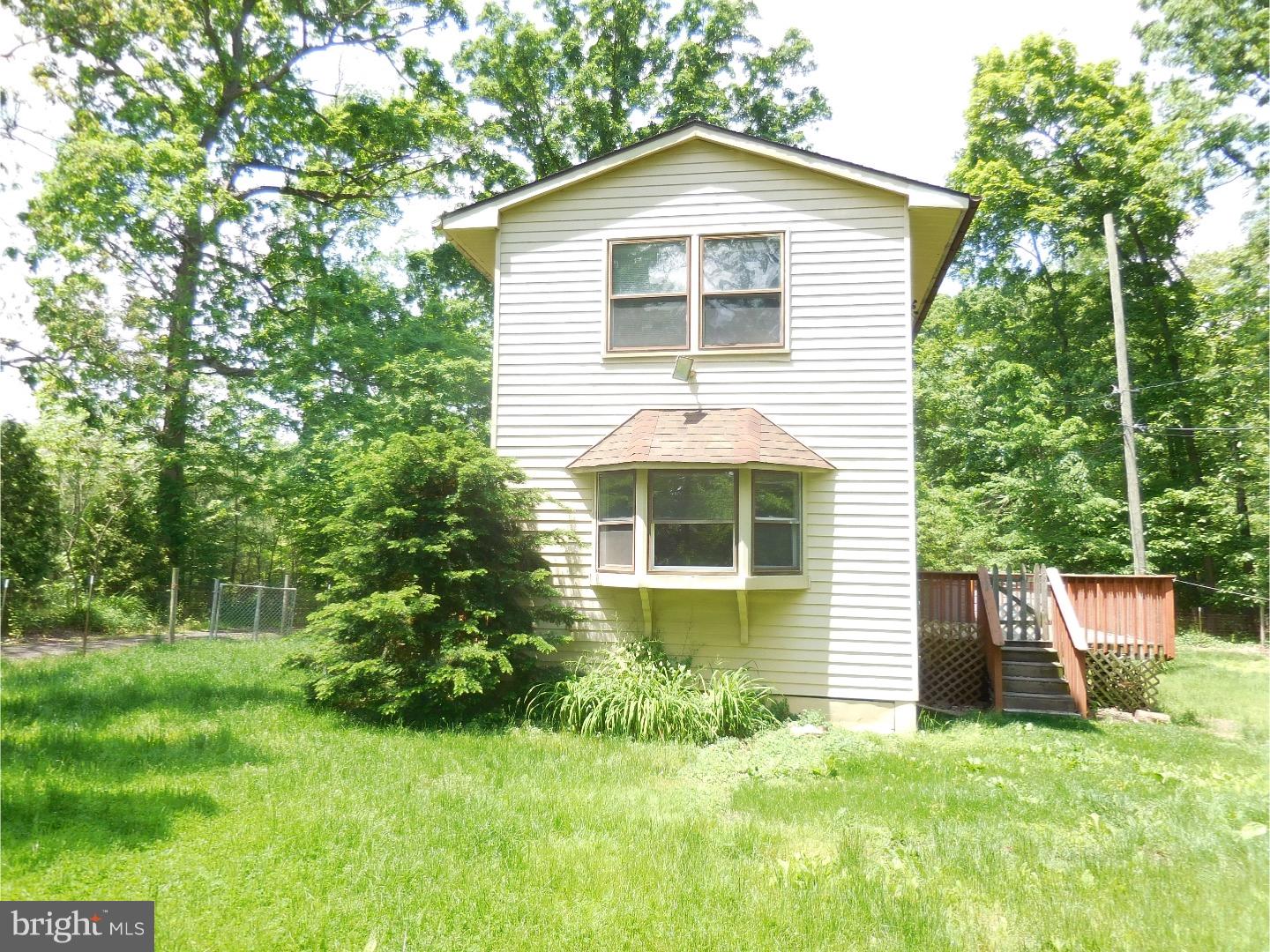 770 Folly Road Warrington, PA 18976 - Photo 13 of 14 Exterior Side