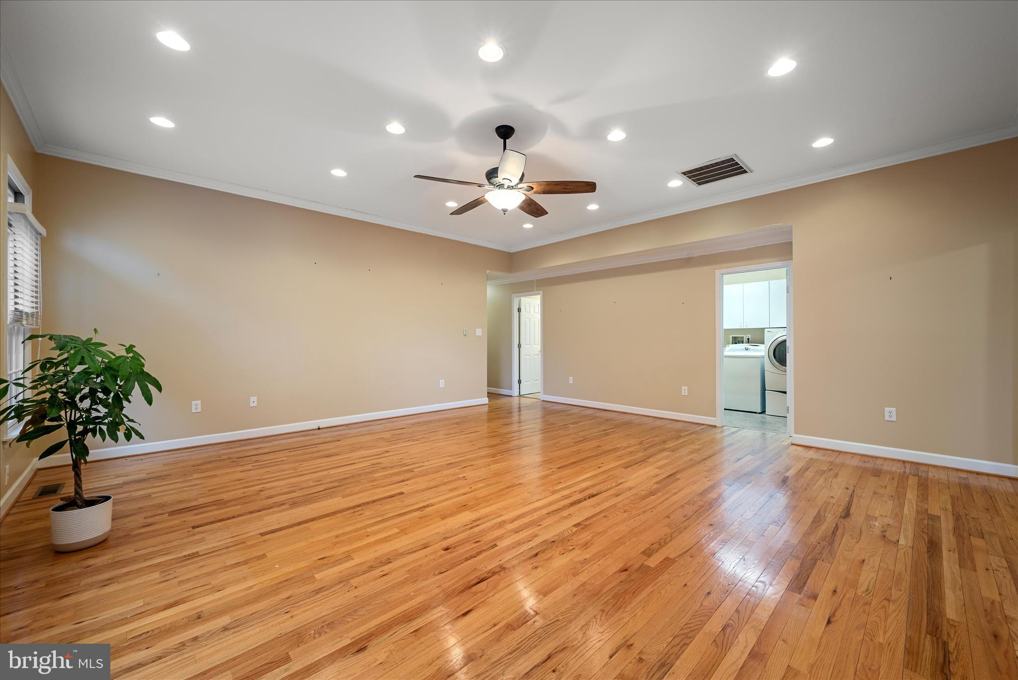 126 Fairground Road Woodstock, VA 22664 - Photo 13 of 44 Great Room
