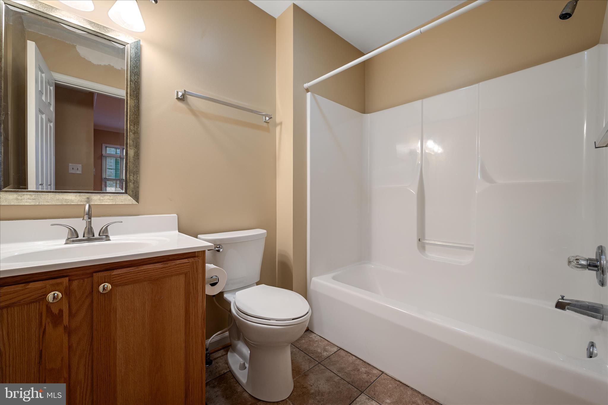 126 Fairground Road Woodstock, VA 22664 - Photo 28 of 41 Bathroom #2