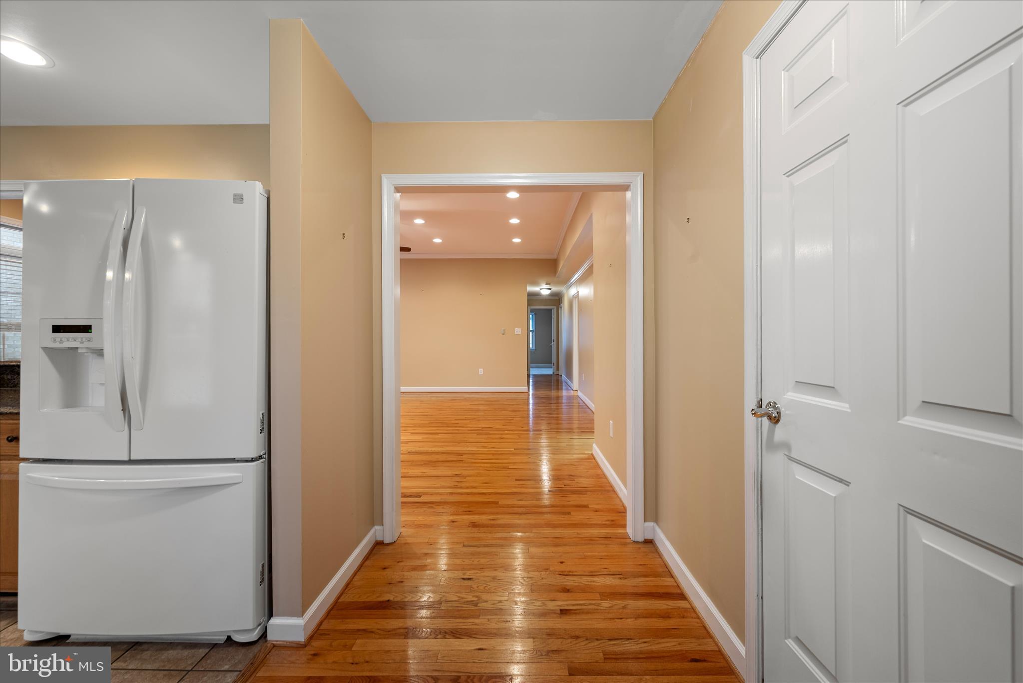 126 Fairground Road Woodstock, VA 22664 - Photo 5 of 41 Entry