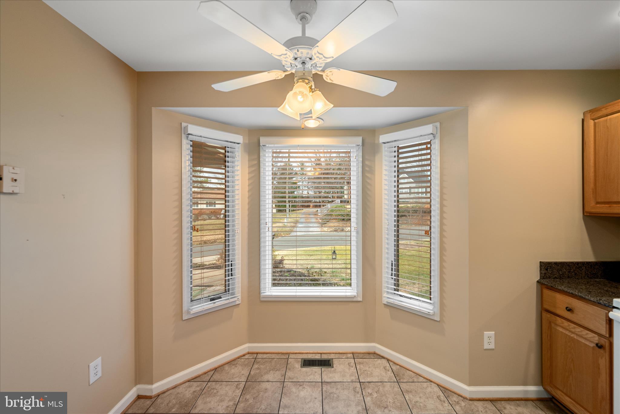 126 Fairground Road Woodstock, VA 22664 - Photo 9 of 41 Breakfast Area