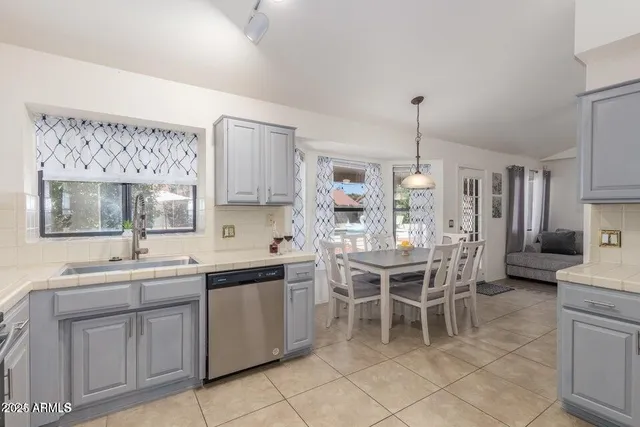 $3,700 | 17602 North 57th Street, Scottsdale, AZ 85254