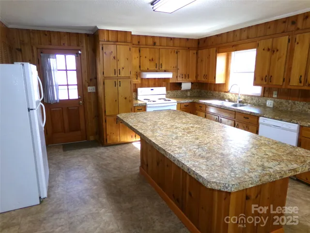 $1,800 | 507 Valleyview Drive, Albemarle, NC 28001