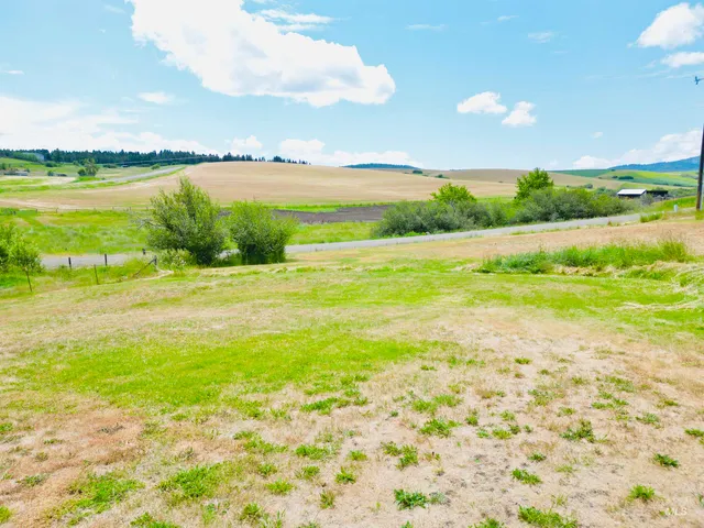 $118,000 | 807-809 Trestle Drive, Cottonwood, ID 83522