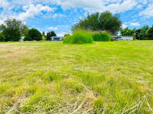 $118,000 | 807-809 Trestle Drive, Cottonwood, ID 83522