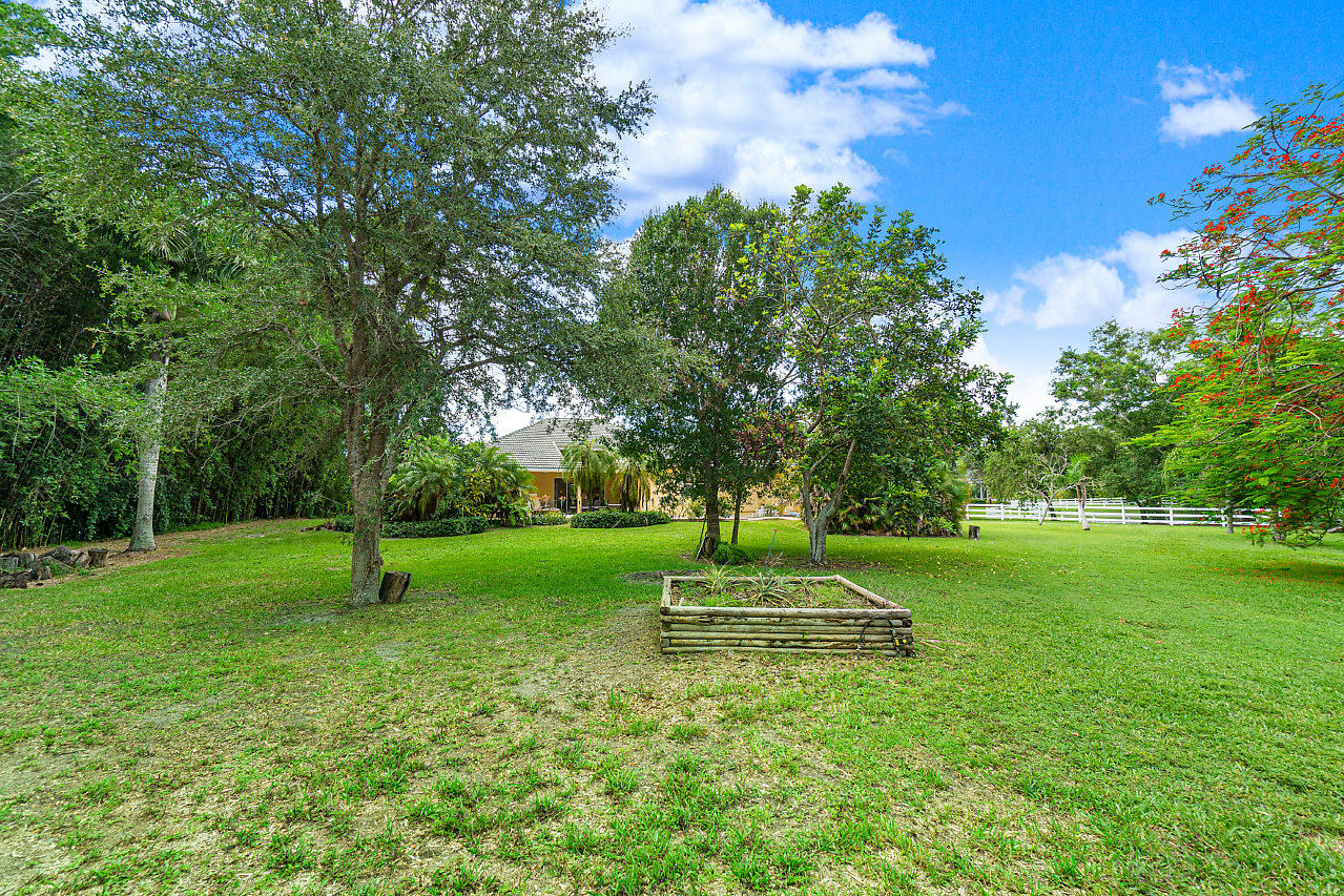 14767 Halter Road, Unit 14767 Wellington, FL 33414 - Photo 36 of 51 036-14767HalterRd-Wellington-FL-small