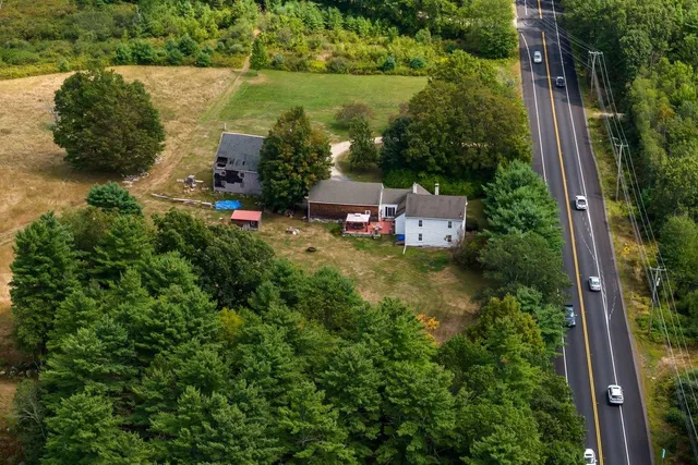 $1,520,000 | 366 Old Concord Turnpike, Barrington, NH 03825