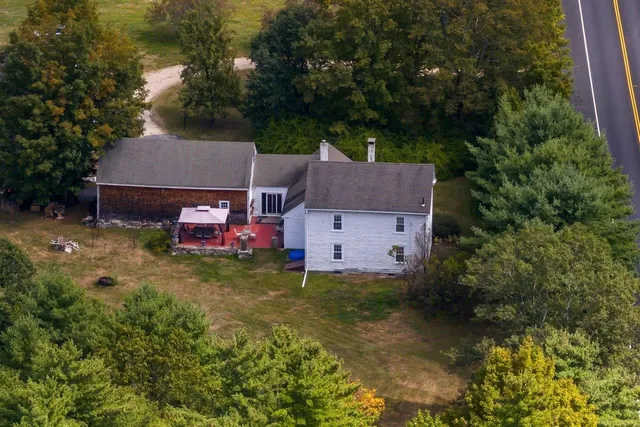 $1,520,000 | 366 Old Concord Turnpike, Barrington, NH 03825