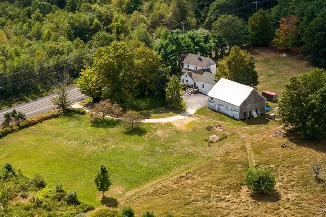 $1,520,000 | 366 Old Concord Turnpike, Barrington, NH 03825