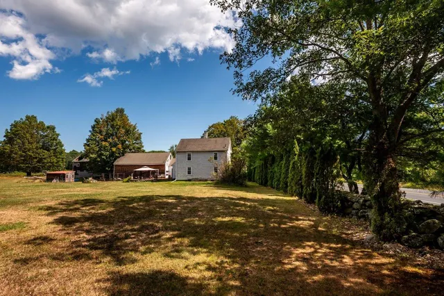 $1,520,000 | 366 Old Concord Turnpike, Barrington, NH 03825