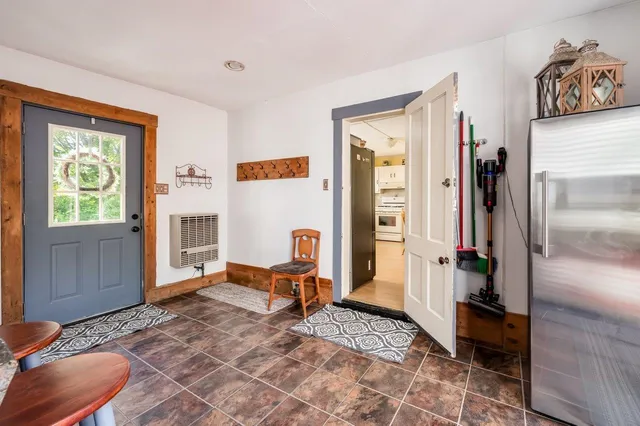 $1,520,000 | 366 Old Concord Turnpike, Barrington, NH 03825