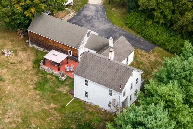 $1,520,000 | 366 Old Concord Turnpike, Barrington, NH 03825