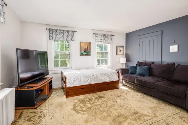 $1,520,000 | 366 Old Concord Turnpike, Barrington, NH 03825