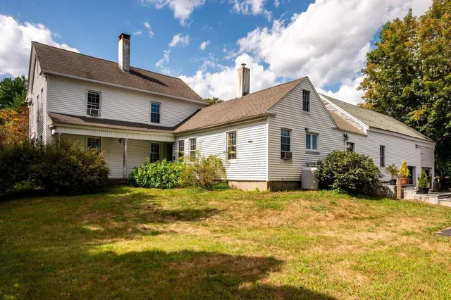 $1,520,000 | 366 Old Concord Turnpike, Barrington, NH 03825