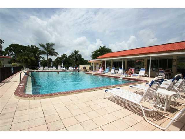 1921 Southwest Palm City Road, Unit 11H Stuart, FL 34994 - Photo 12 of 13 Gallery Image 12