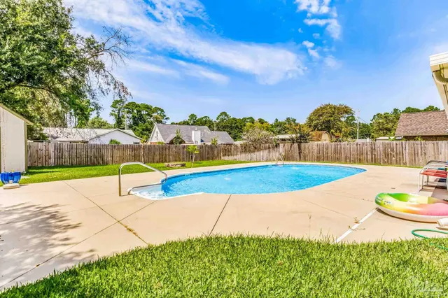 $379,000 | 521 Quail Nest Lane, Pensacola, FL 32514