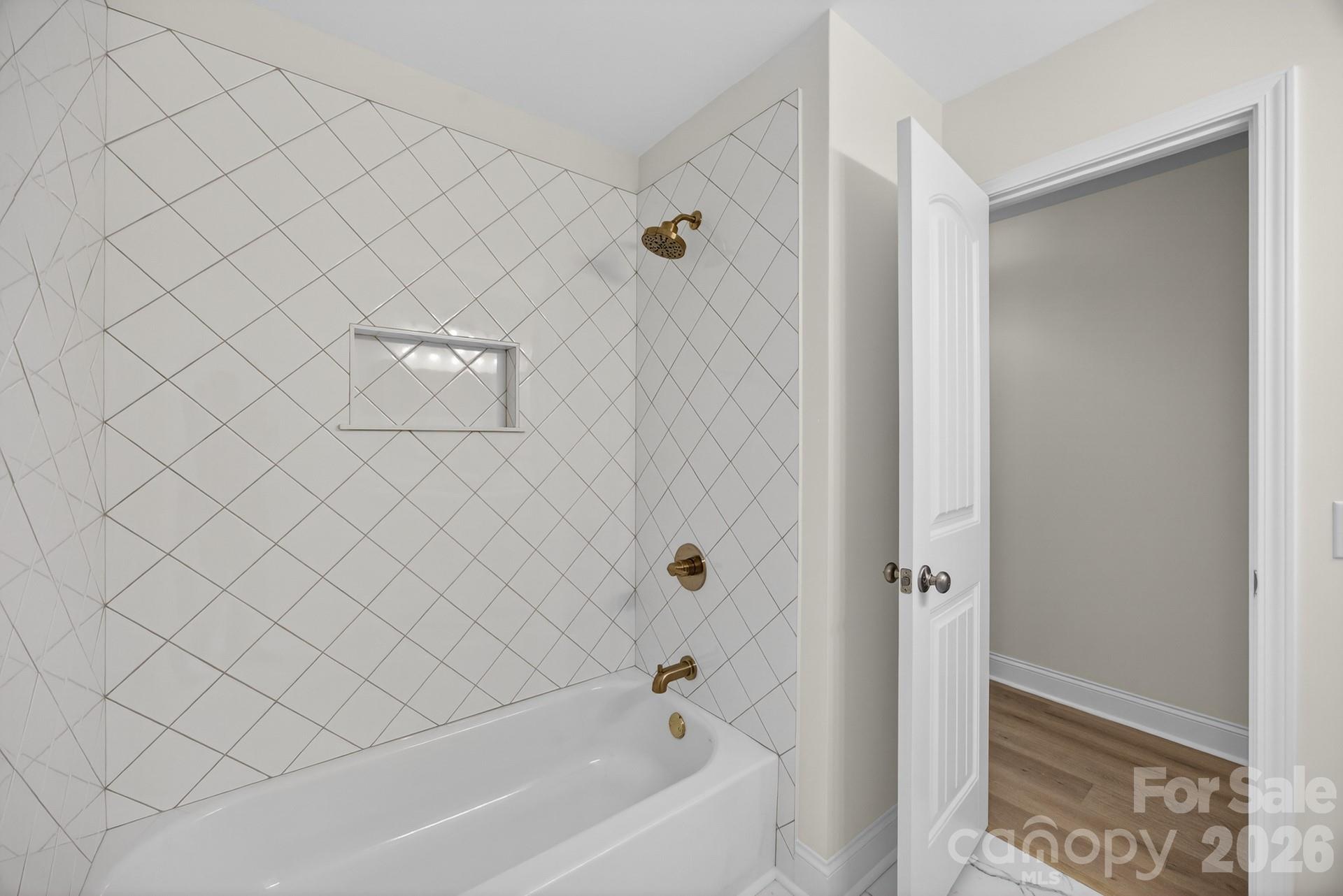 235 Lariat Circle Salisbury, NC 28144 - Photo 20 of 45 a bathroom with a bathtub