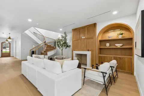 $2,395,000 | 7107 Coronado Avenue, Dallas, TX 75214