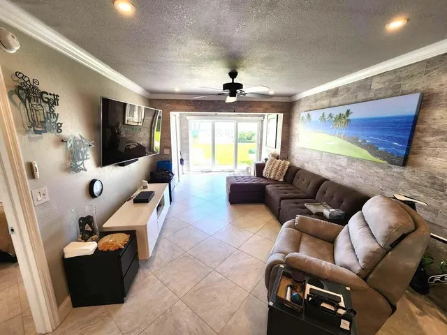 $6,000 | 3851 North Ocean Boulevard, Unit 107, Gulf Stream, FL 33483