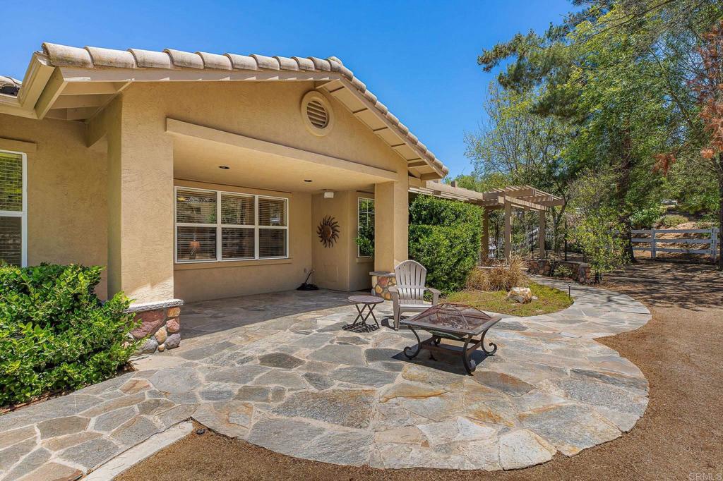 2445 Southern Oak Road Ramona, CA 92065 - Photo 16 of 60