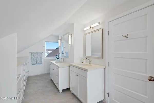 $10,700,000 | 409 East Avenue, Bay Head, NJ 08742