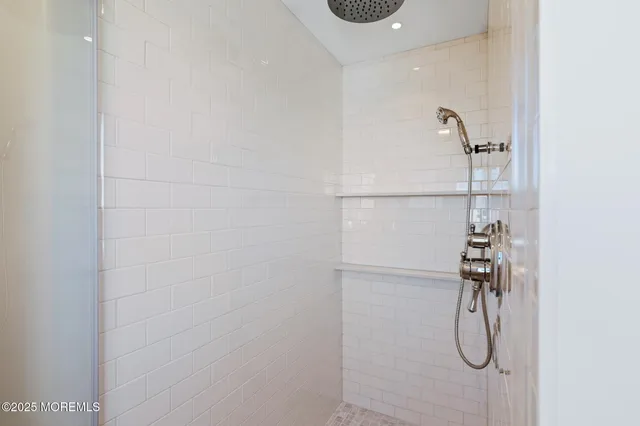 $10,700,000 | 409 East Avenue, Bay Head, NJ 08742