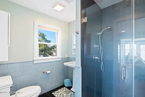 $10,700,000 | 409 East Avenue, Bay Head, NJ 08742