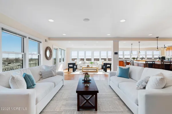 $10,700,000 | 409 East Avenue, Bay Head, NJ 08742